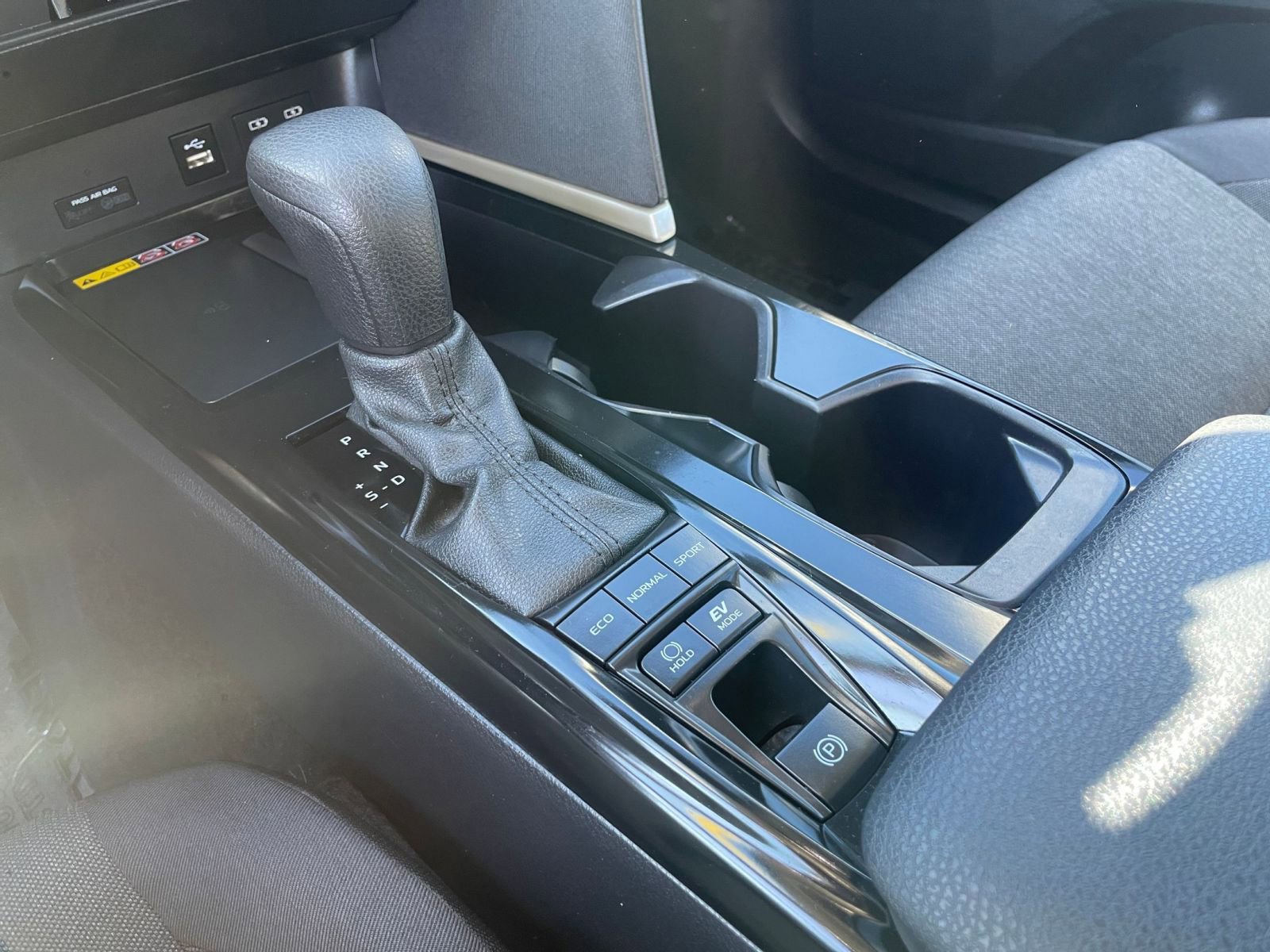 Used 2025 Toyota Camry LE image 41