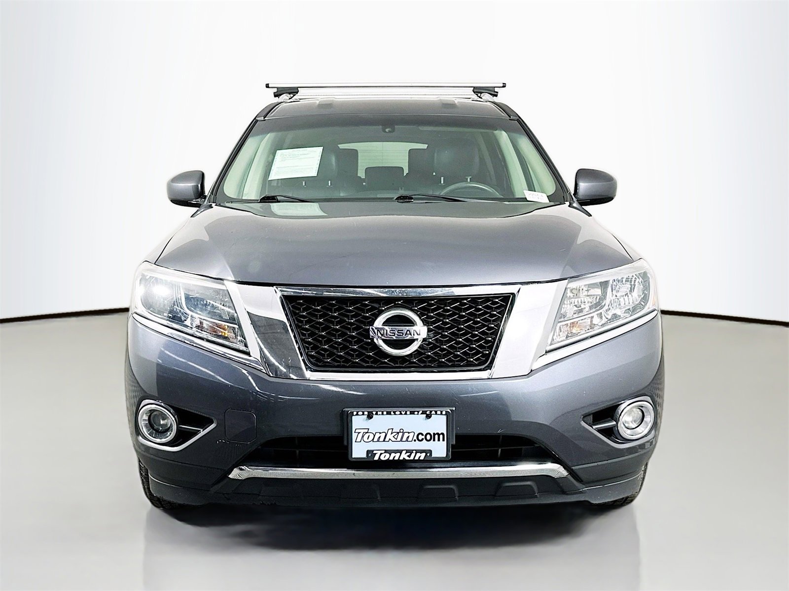 Used 2013 Nissan Pathfinder SV image 2