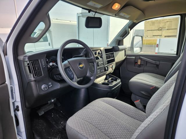 New 2025 Chevrolet Express 4500 w/ Power Convenience Package RWD image 10