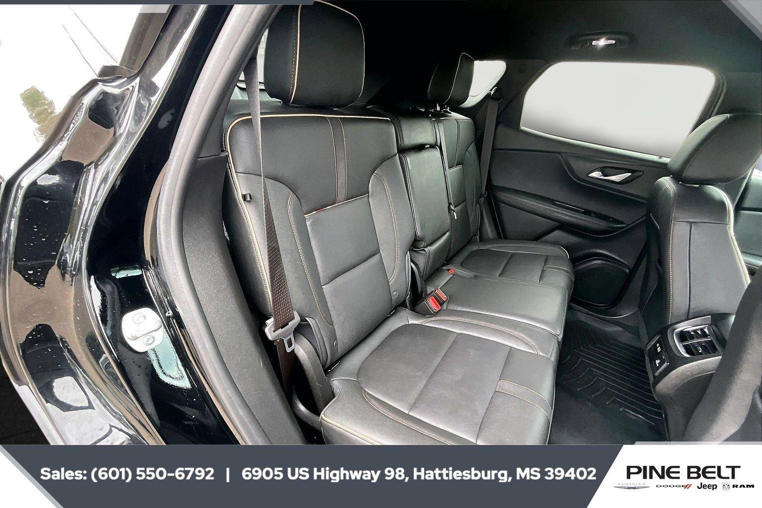 Used 2025 Chevrolet Blazer Premier w/ Enhanced Convenience Package AWD/4WD image 20