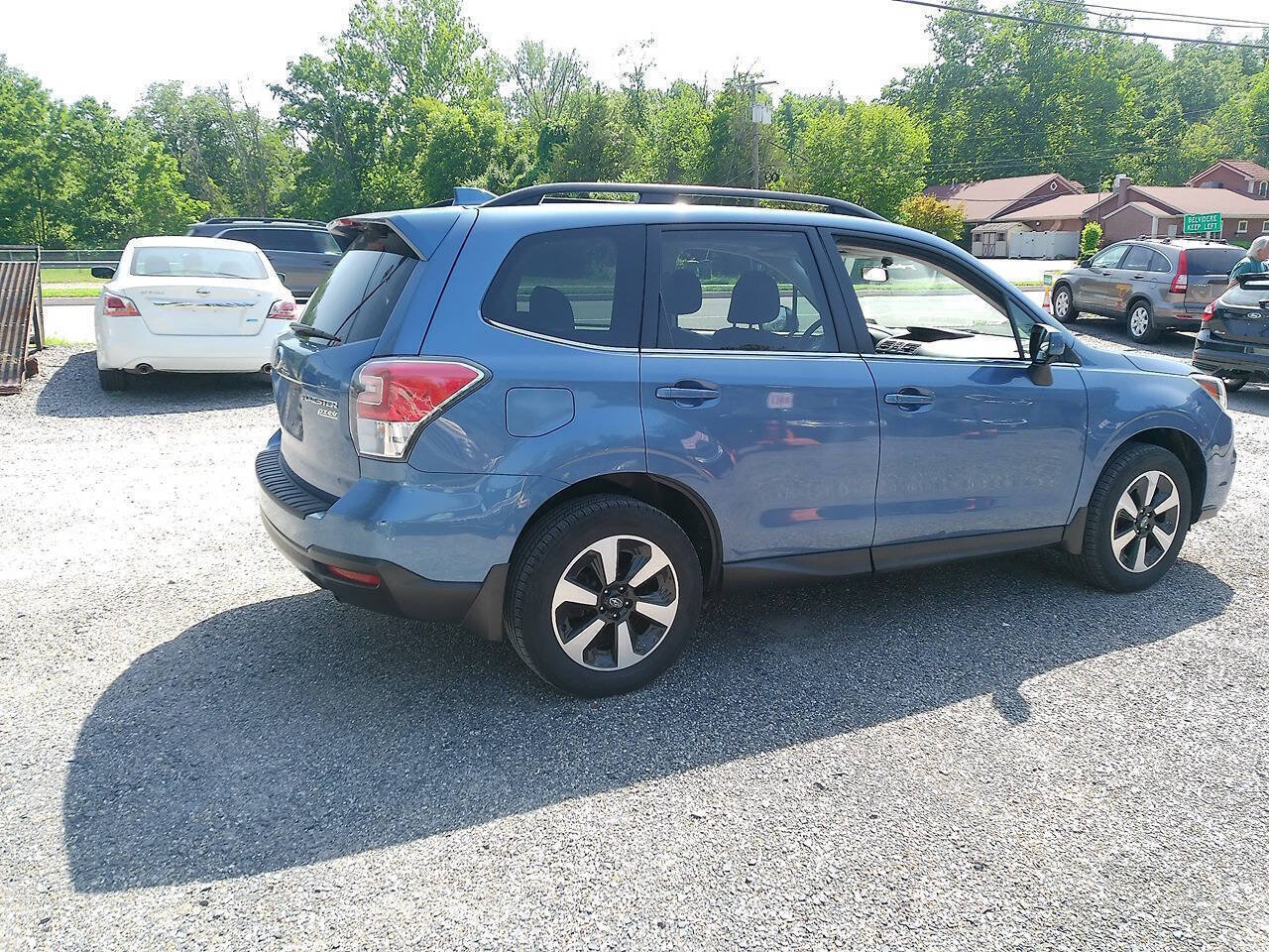 Used 2017 Subaru Forester 2.5i Limited AWD/4WD image 7