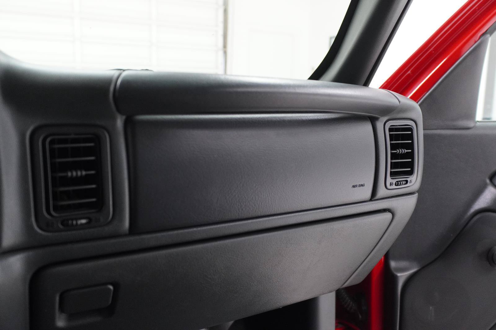 Used 2001 Chevrolet Silverado 1500 LT RWD image 18