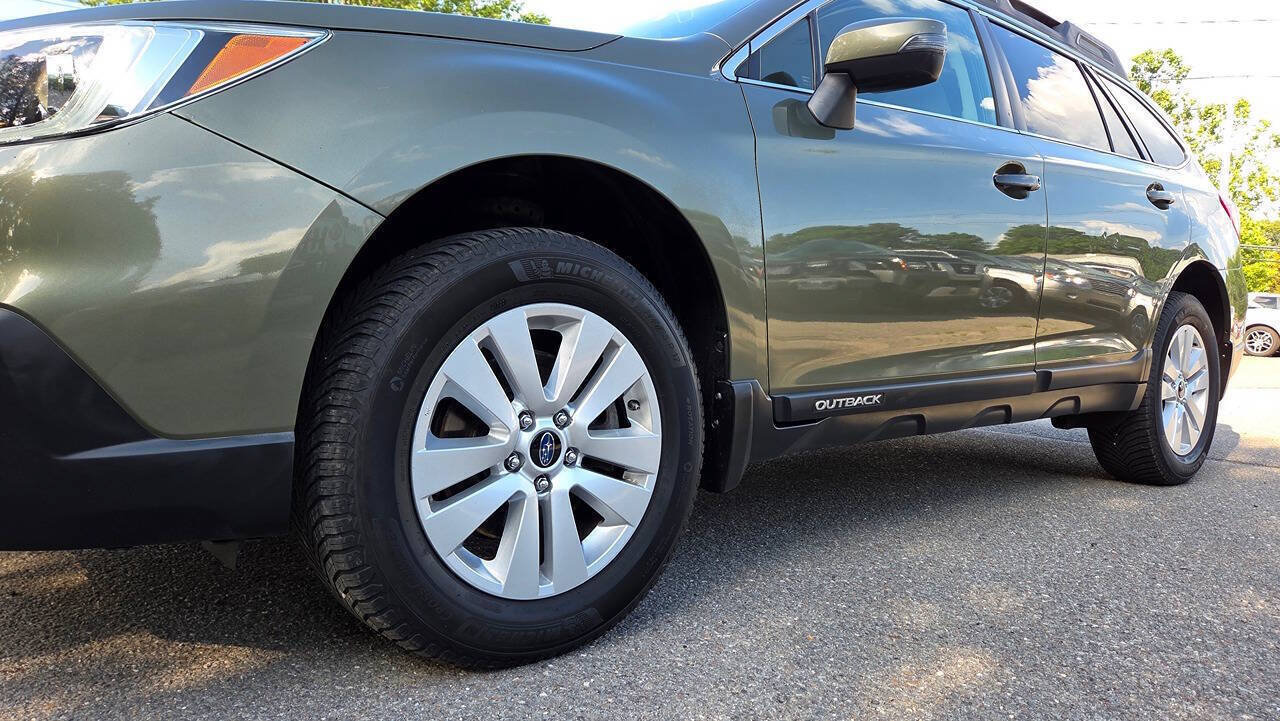 Used 2016 Subaru Outback 2.5i Premium AWD/4WD image 6