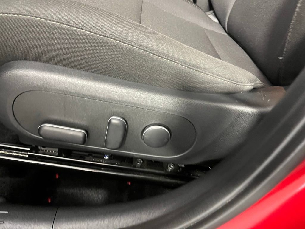 Used 2025 Hyundai Kona SEL image 31