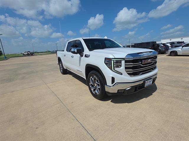 Used 2022 GMC Sierra 1500 SLT AWD/4WD image 4