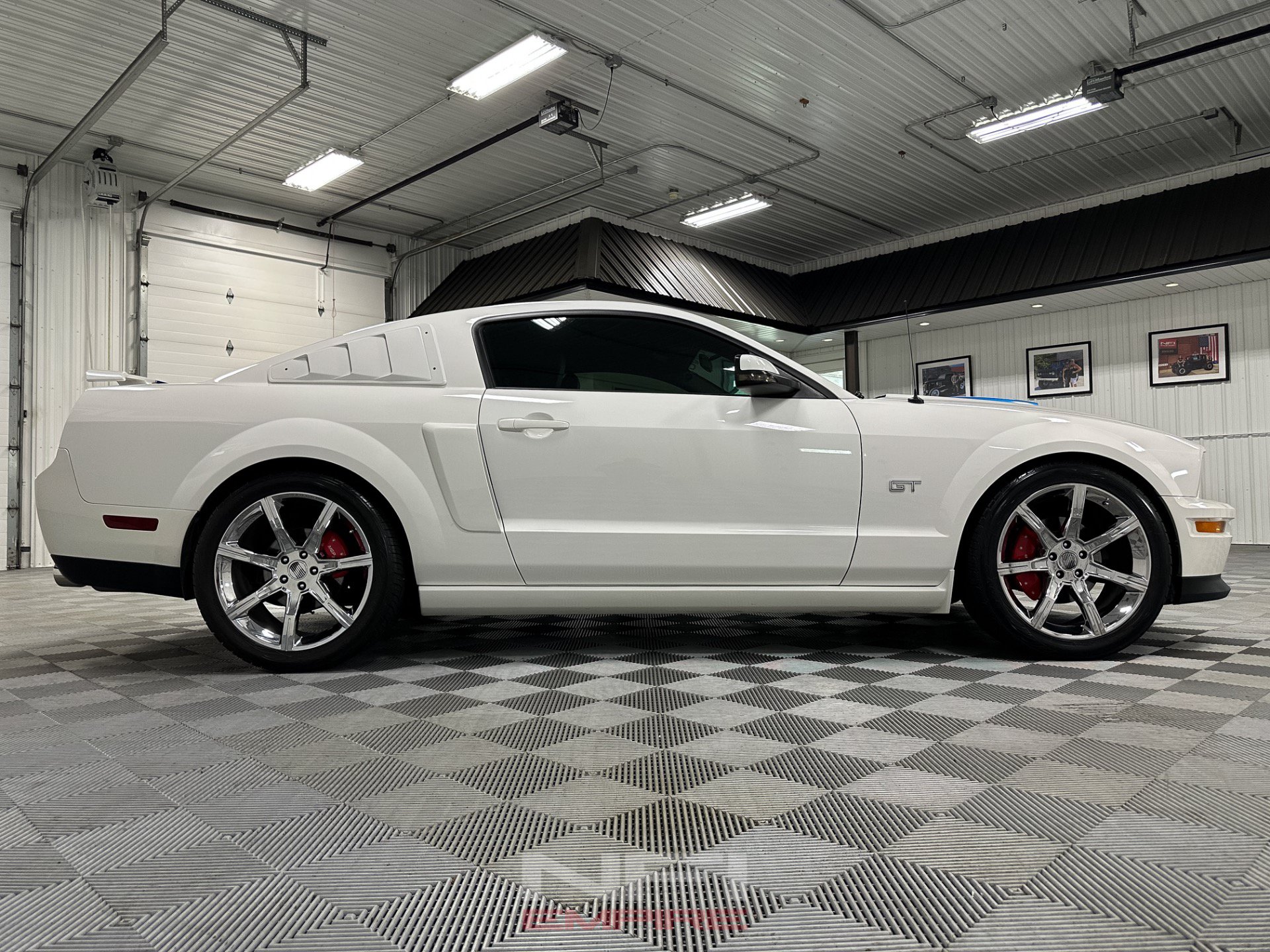Used 2007 Ford Mustang GT RWD image 17