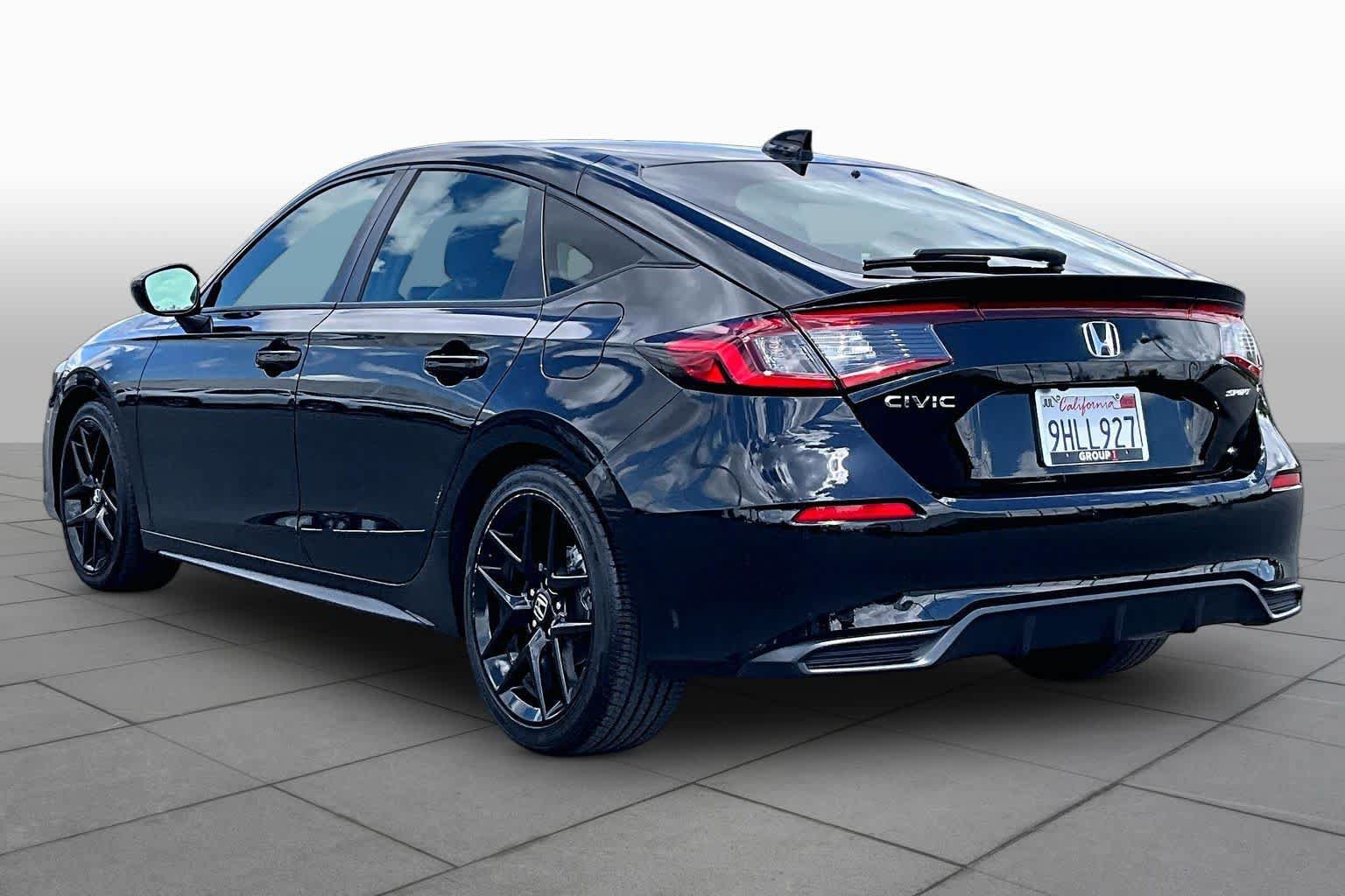 Used 2023 Honda Civic Sport image 11