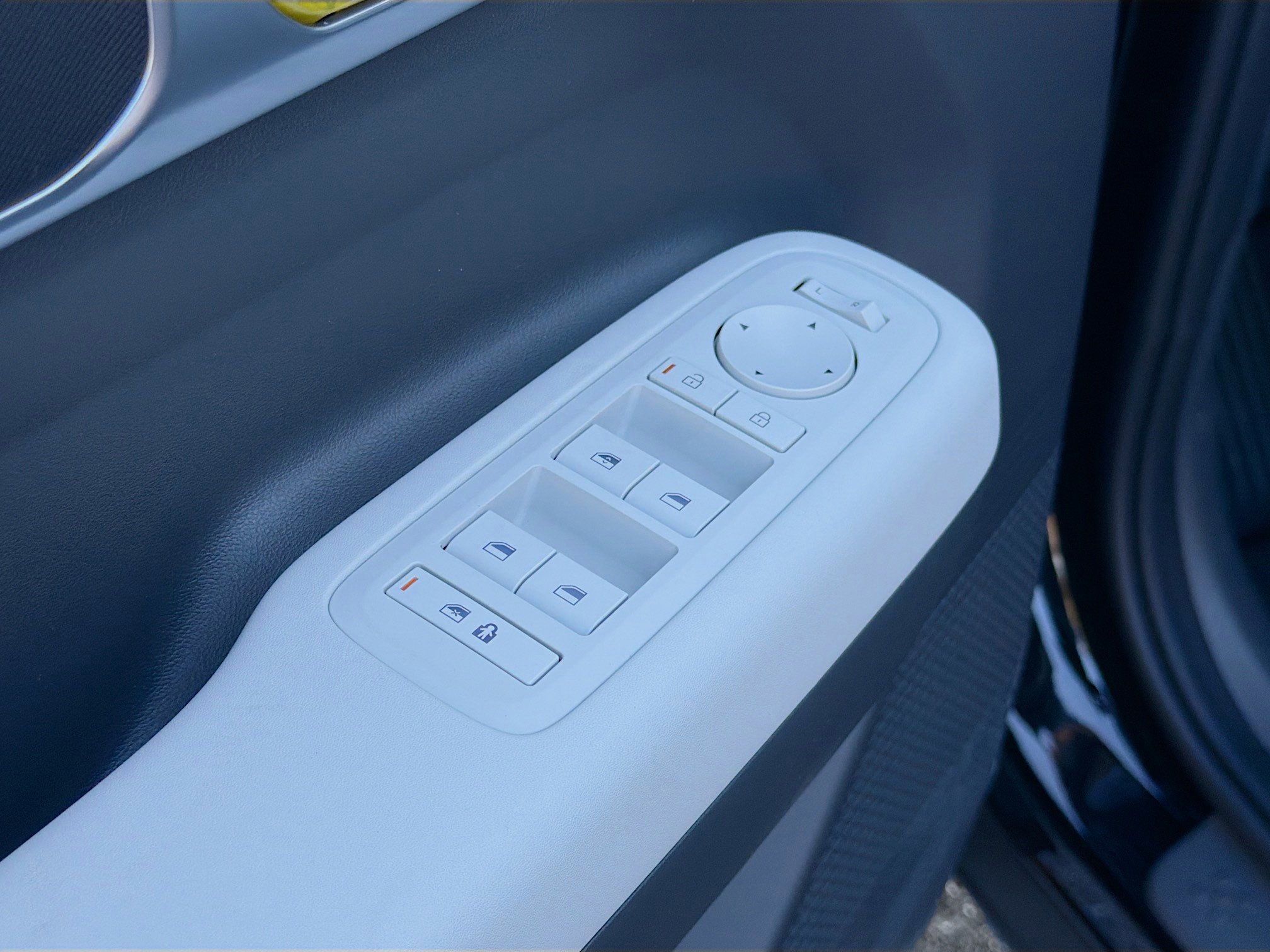 New 2026 Hyundai Santa Fe SE image 21