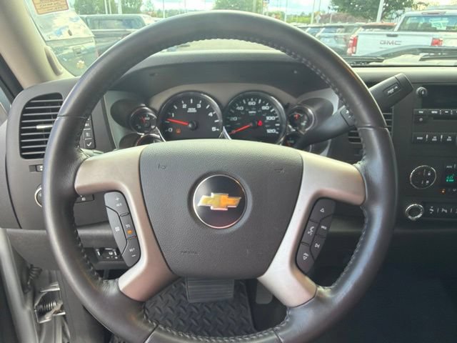 Used 2011 Chevrolet Silverado 2500 LT w/ Interior Plus Package AWD/4WD image 22