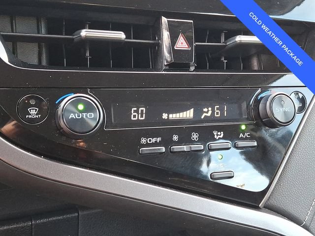 Used 2024 Toyota Camry SE w/ Cold Weather Package FWD image 16