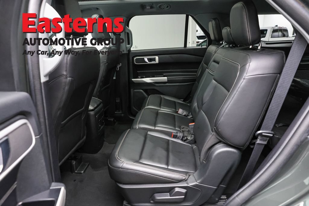 Used 2022 Ford Explorer XLT w/ Equipment Group 202A AWD/4WD image 22
