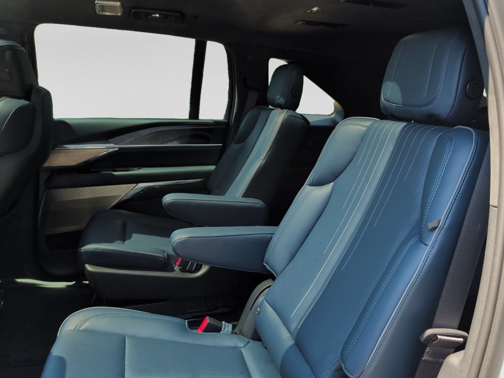 Used 2026 Cadillac Escalade IQ Sport 2 AWD/4WD image 31
