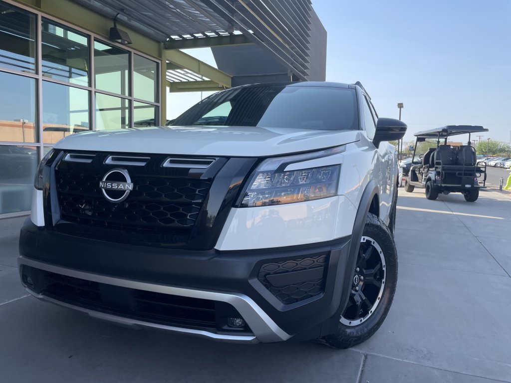 Used 2024 Nissan Pathfinder Rock Creek AWD/4WD image 2