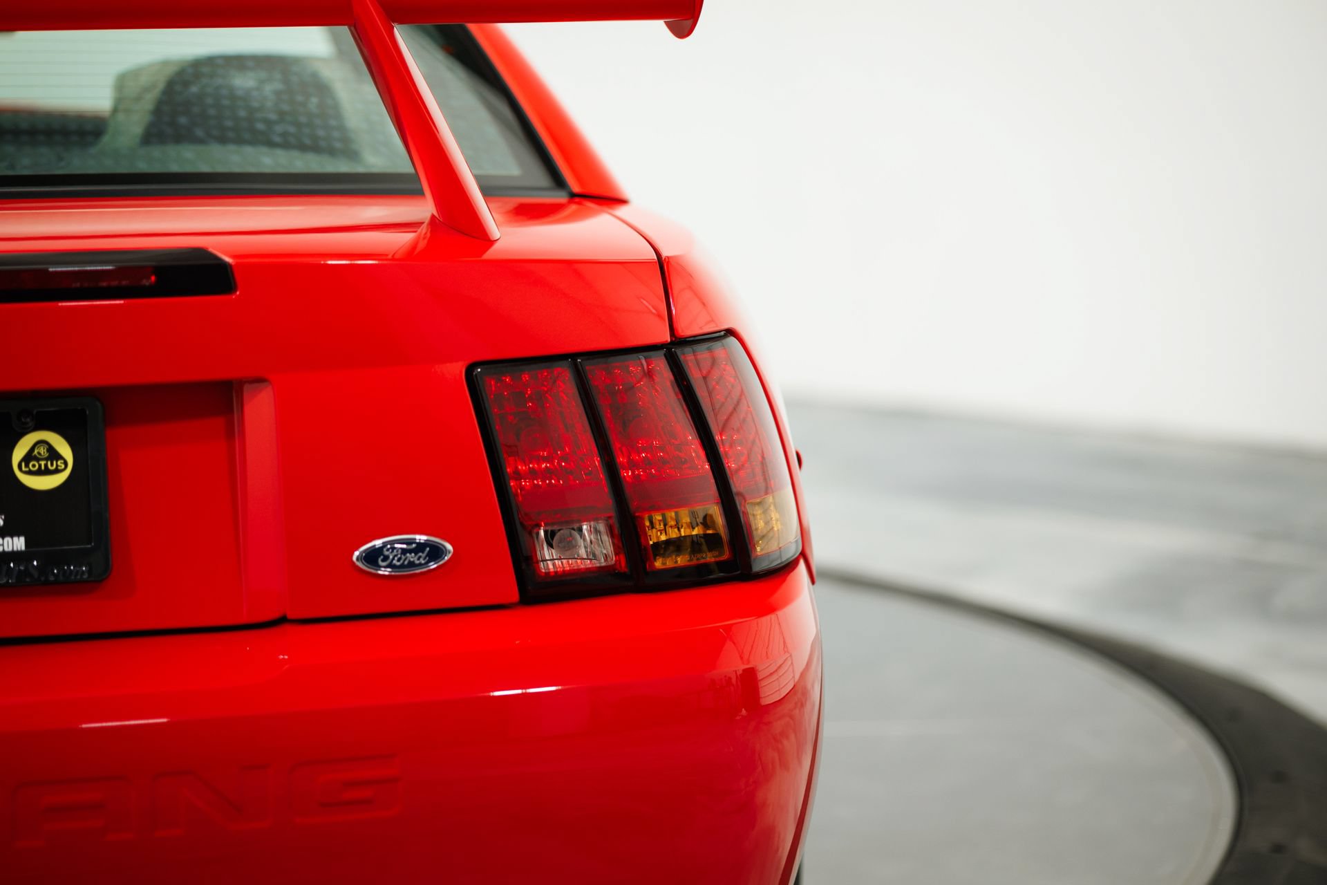 Used 2000 Ford Mustang Cobra RWD image 39
