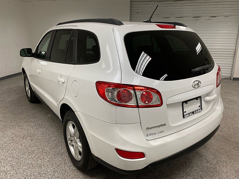 Used 2012 Hyundai Santa Fe GLS image 8