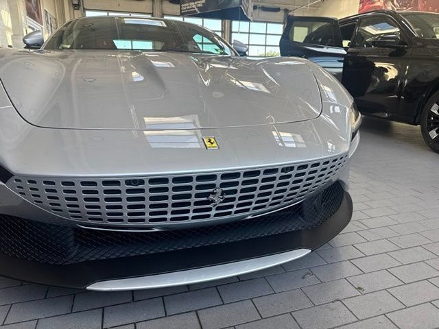 Used 2022 Ferrari Roma RWD image 5