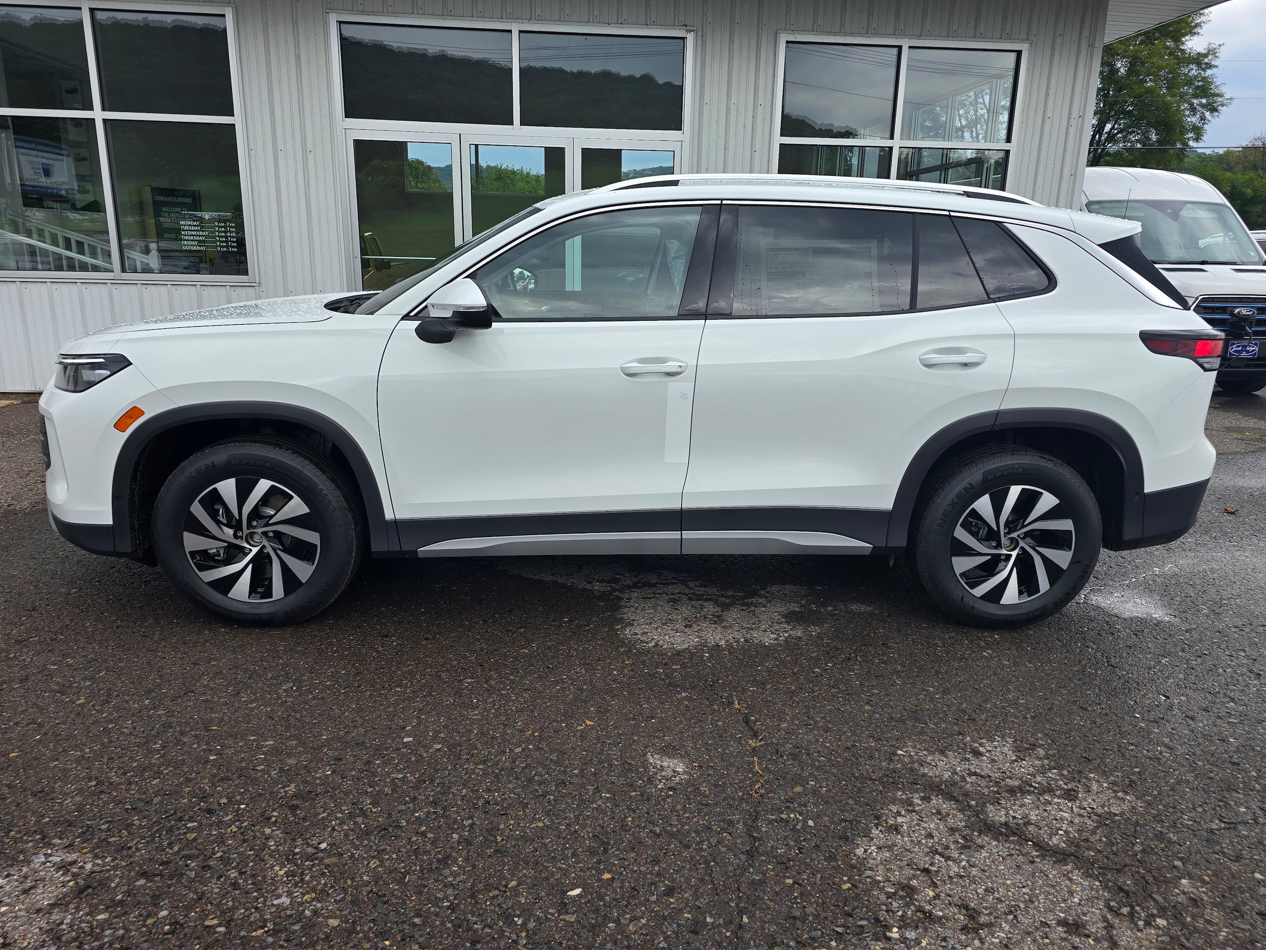 New 2026 Volkswagen Tiguan S AWD/4WD image 2