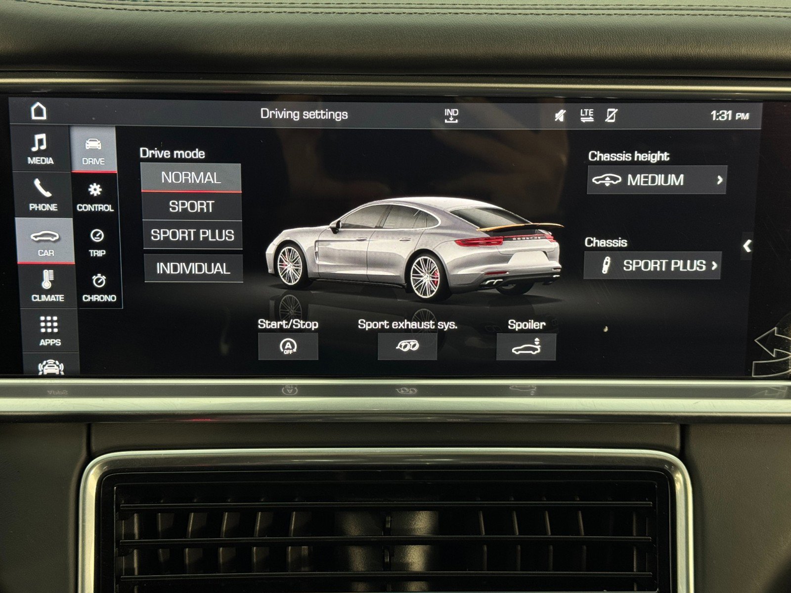 Used 2020 Porsche Panamera GTS w/ Premium Package Plus AWD/4WD image 27