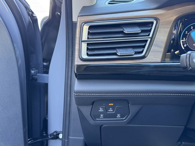 New 2026 Volkswagen Atlas SE image 6