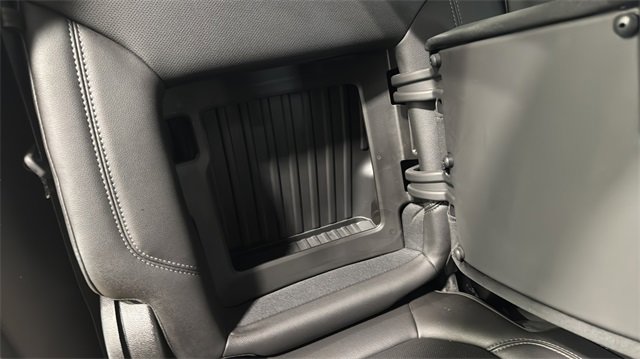 Used 2020 Chevrolet Silverado 1500 LTZ image 30