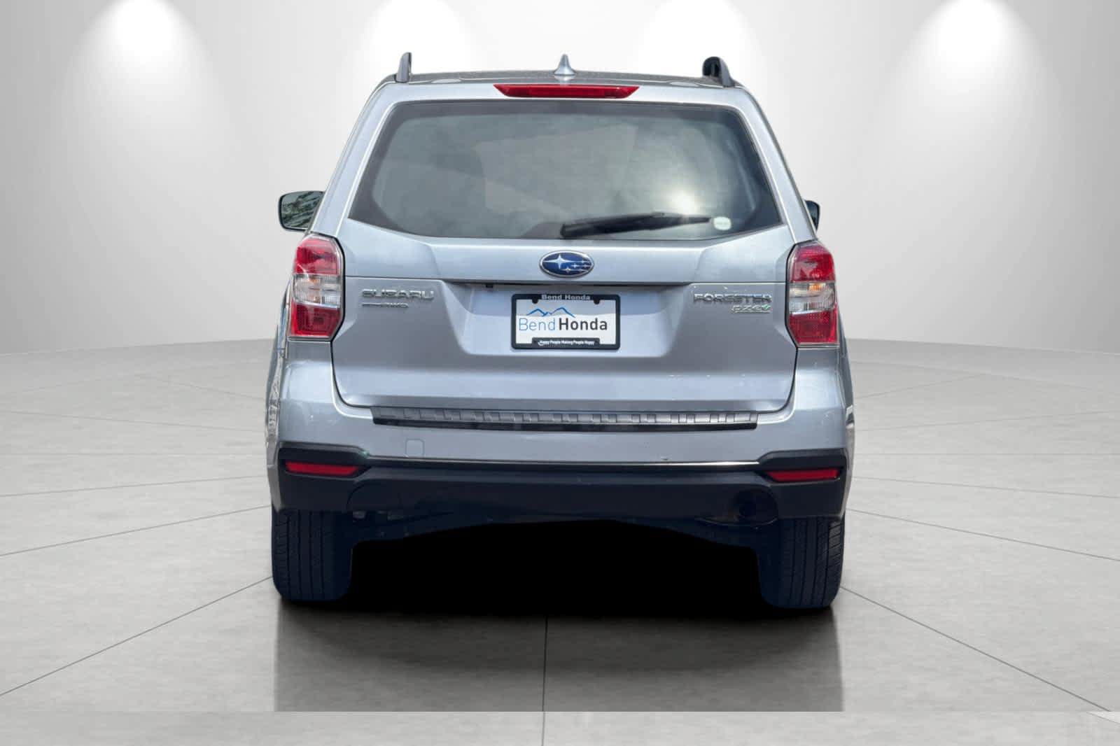 Used 2016 Subaru Forester 2.5i w/ Alloy Wheel Package AWD/4WD image 7
