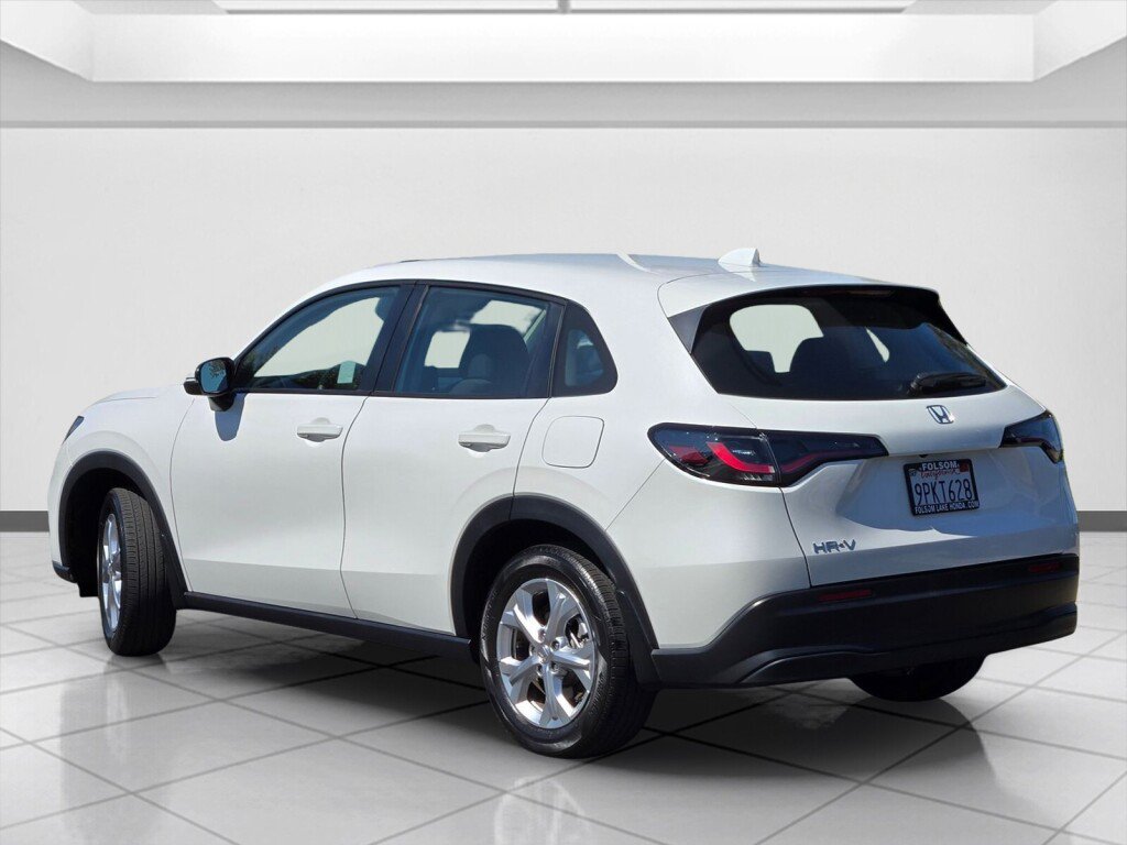 Certified 2025 Honda HR-V LX image 7