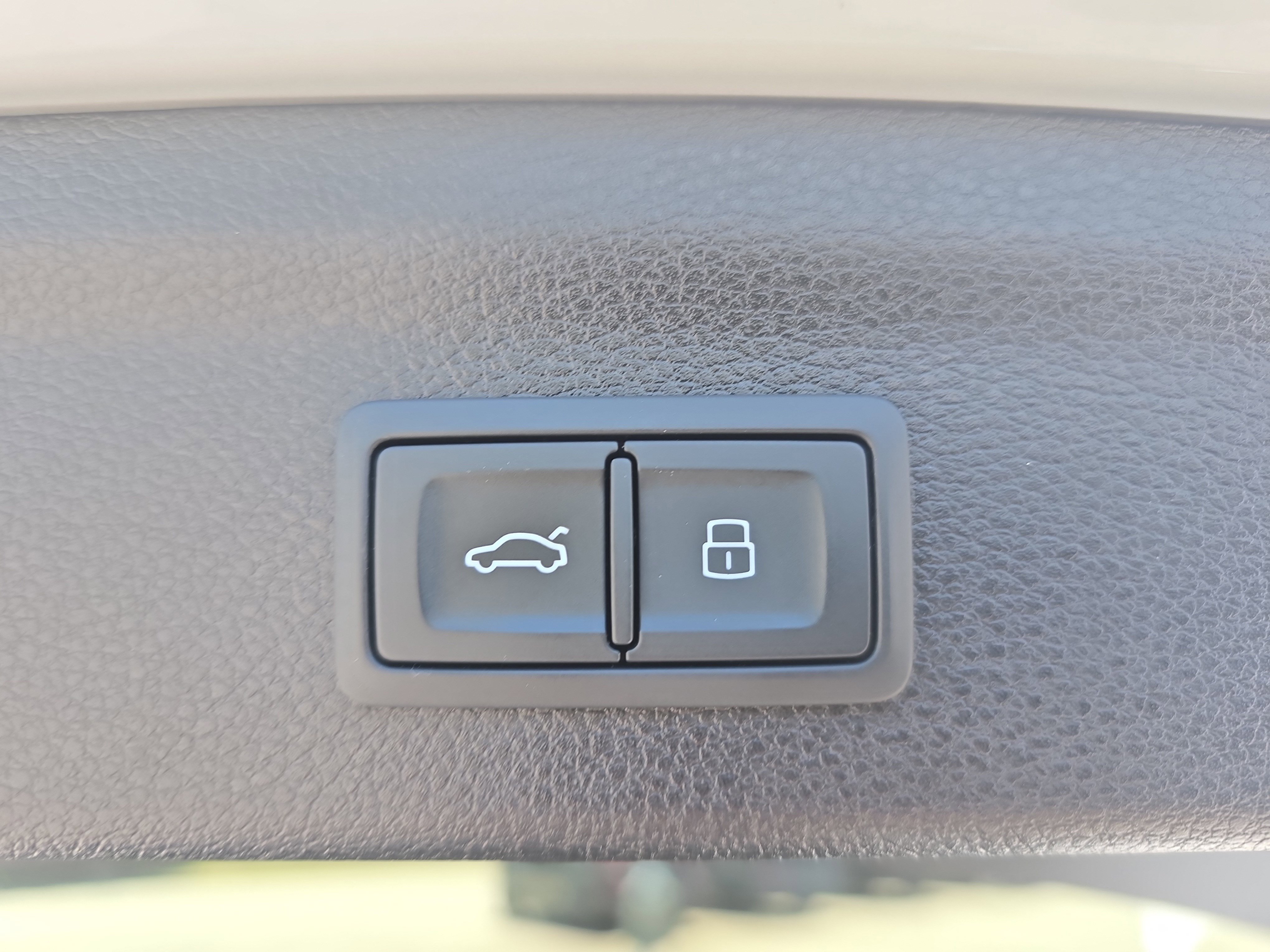 Used 2023 Audi Q3 2.0T Premium Plus w/ Premium Plus Package image 13