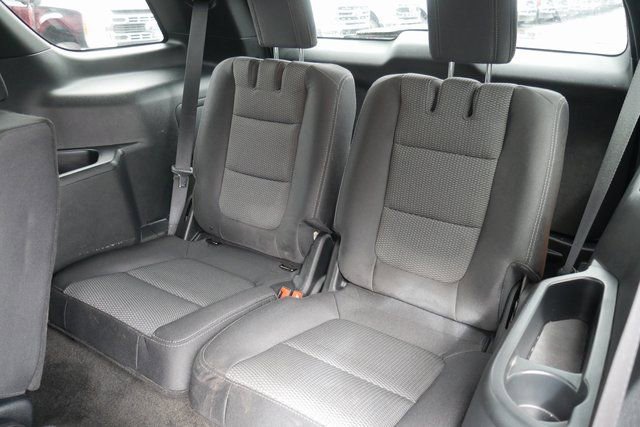 Used 2018 Ford Explorer XLT image 23