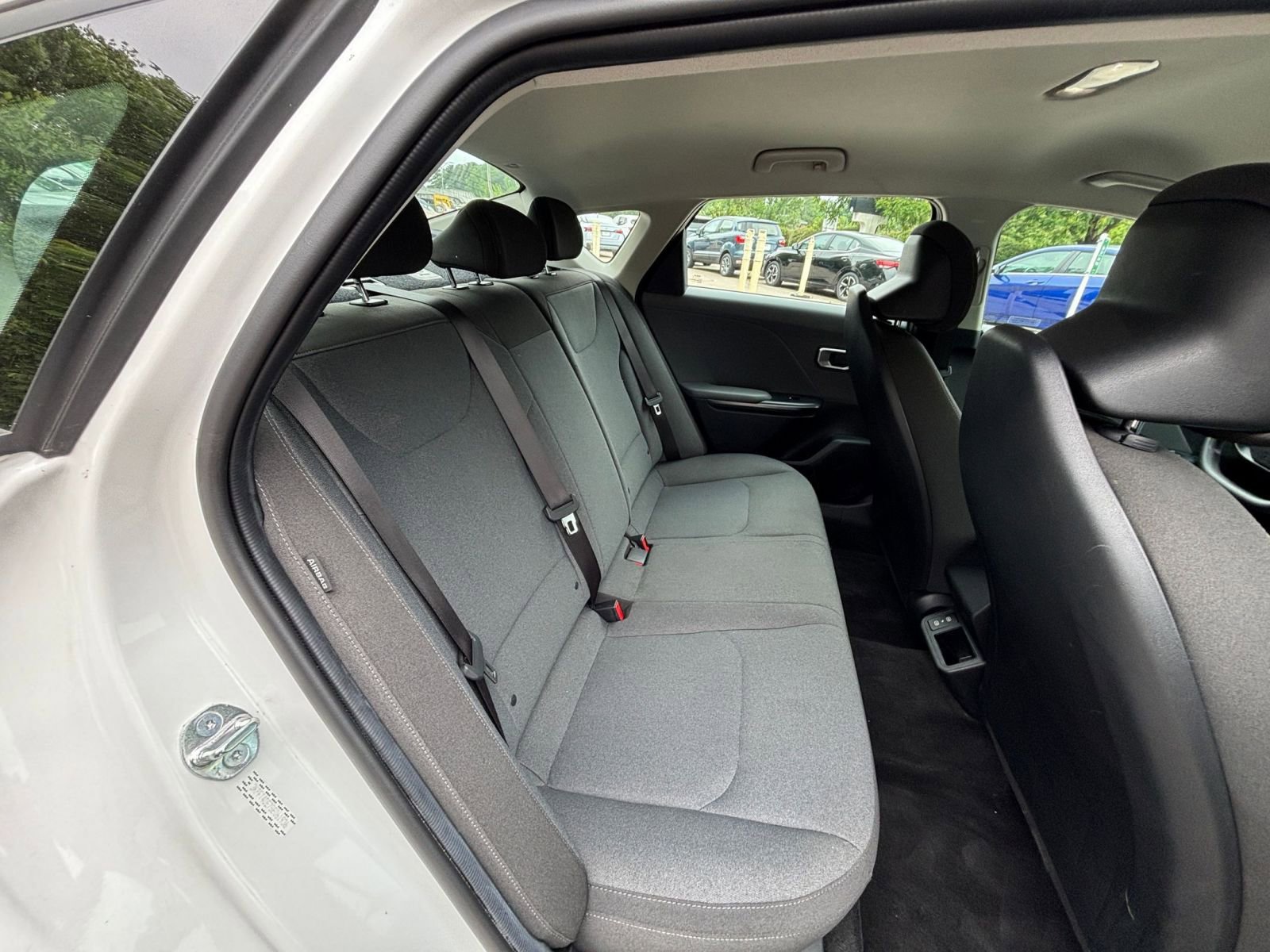 Used 2025 Kia K4 FWD image 39