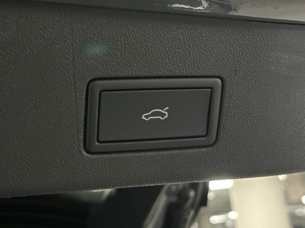 New 2025 Volkswagen ID.4 Pro S image 38