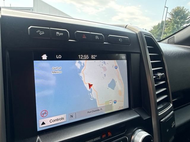 Used 2017 Ford F150 Platinum w/ Equipment Group 701A Luxury AWD/4WD image 30