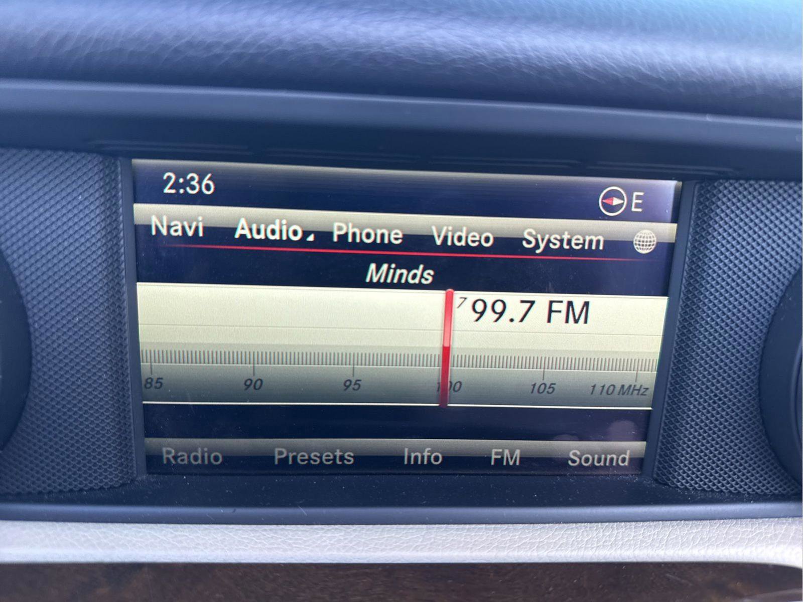 Used 2015 Mercedes-Benz SLK 250 w/ Premium Package image 27