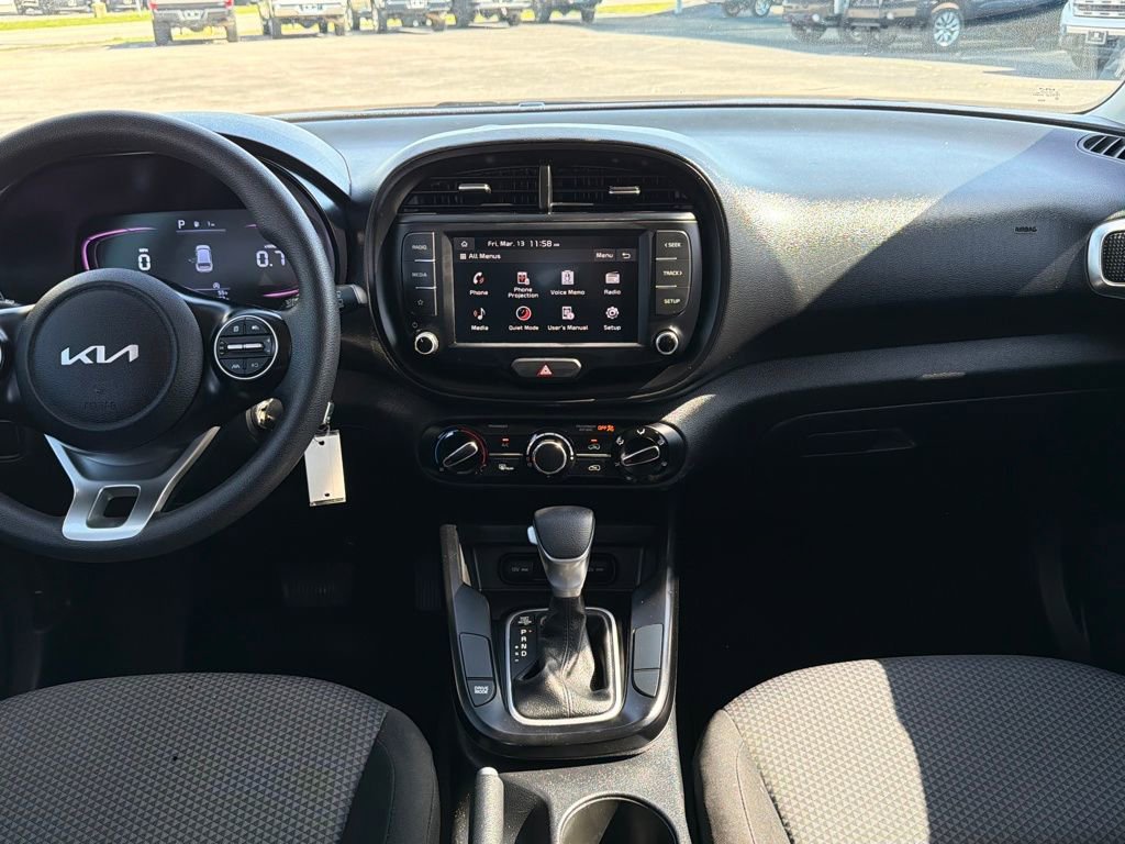 Used 2024 Kia Soul LX w/ Option Group 015 image 26
