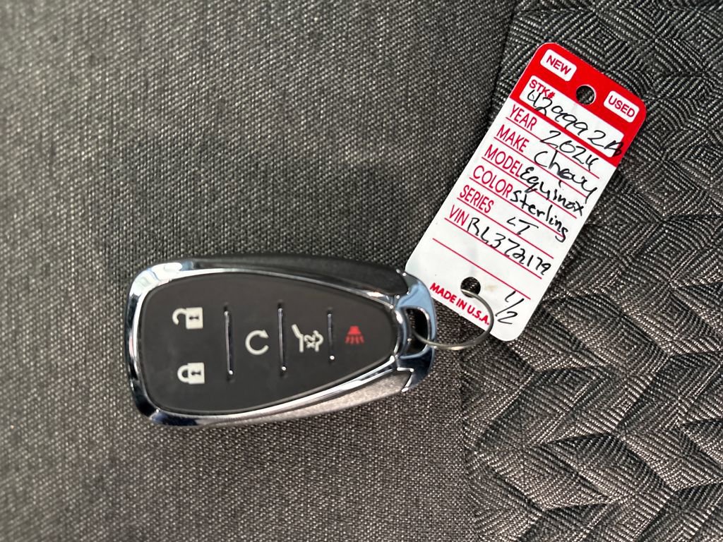 Used 2024 Chevrolet Equinox LT FWD image 29