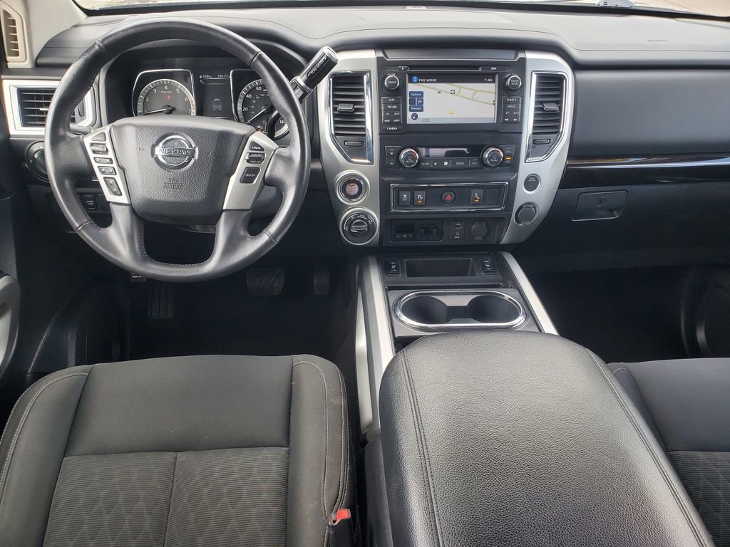 Used 2018 Nissan Titan SV w/ SV Convenience Package AWD/4WD image 29