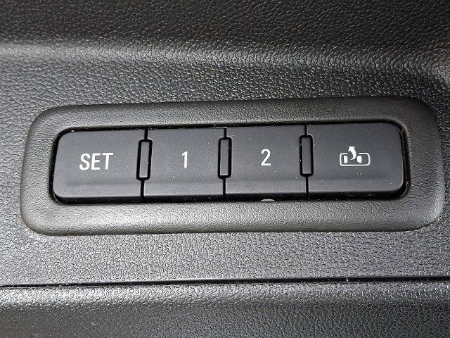 Used 2023 Chevrolet Equinox Premier image 26