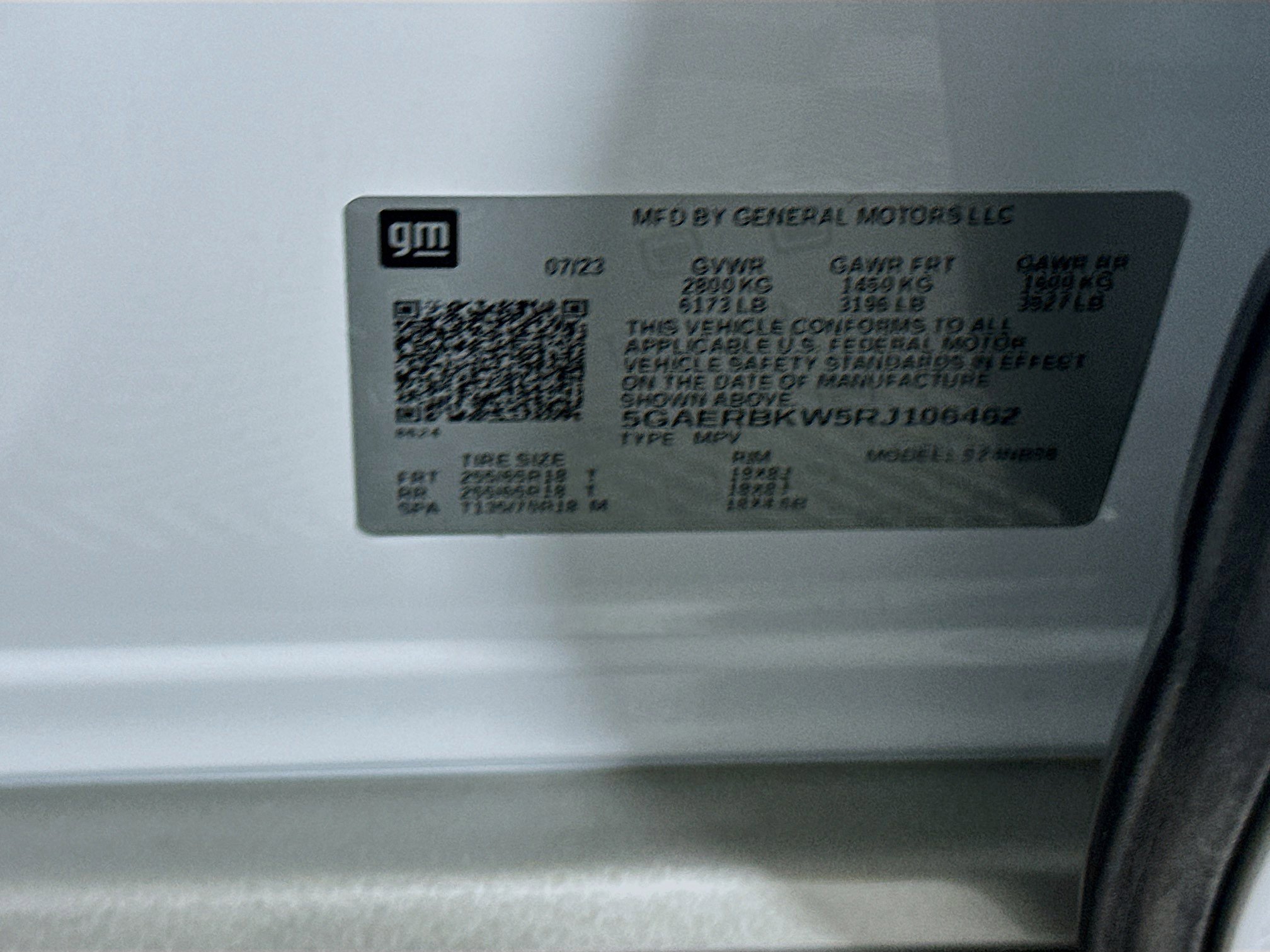 Used 2024 Buick Enclave Essence w/ Technology Package image 12