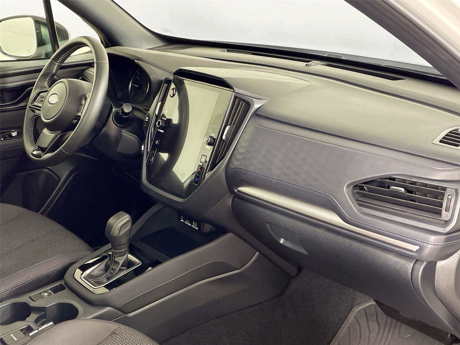 Used 2025 Subaru Forester Premium w/ Convenience Package #1 image 29