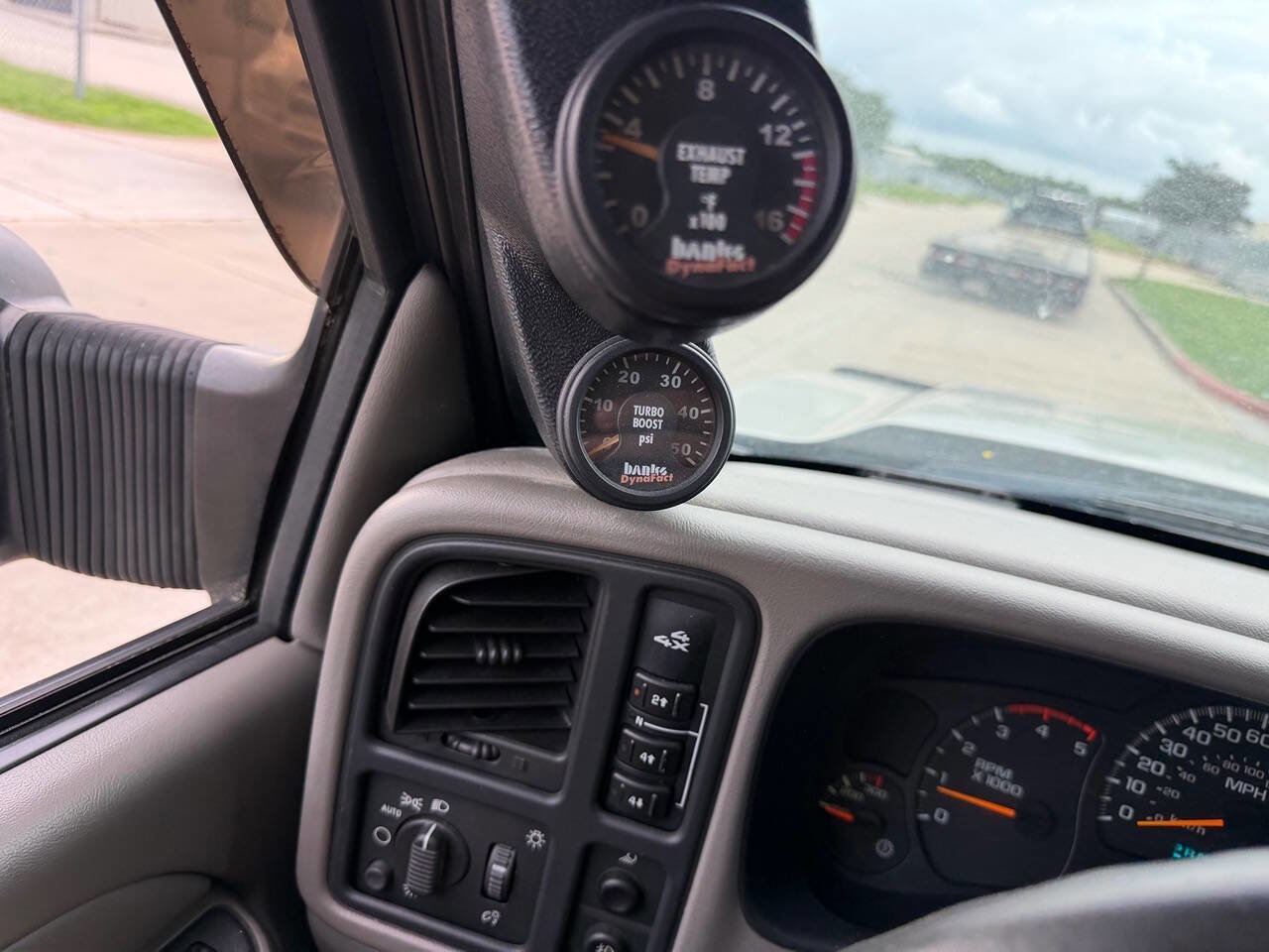 Used 2005 Chevrolet Silverado 3500 LT w/ Heavy-Duty Power Package AWD/4WD image 15