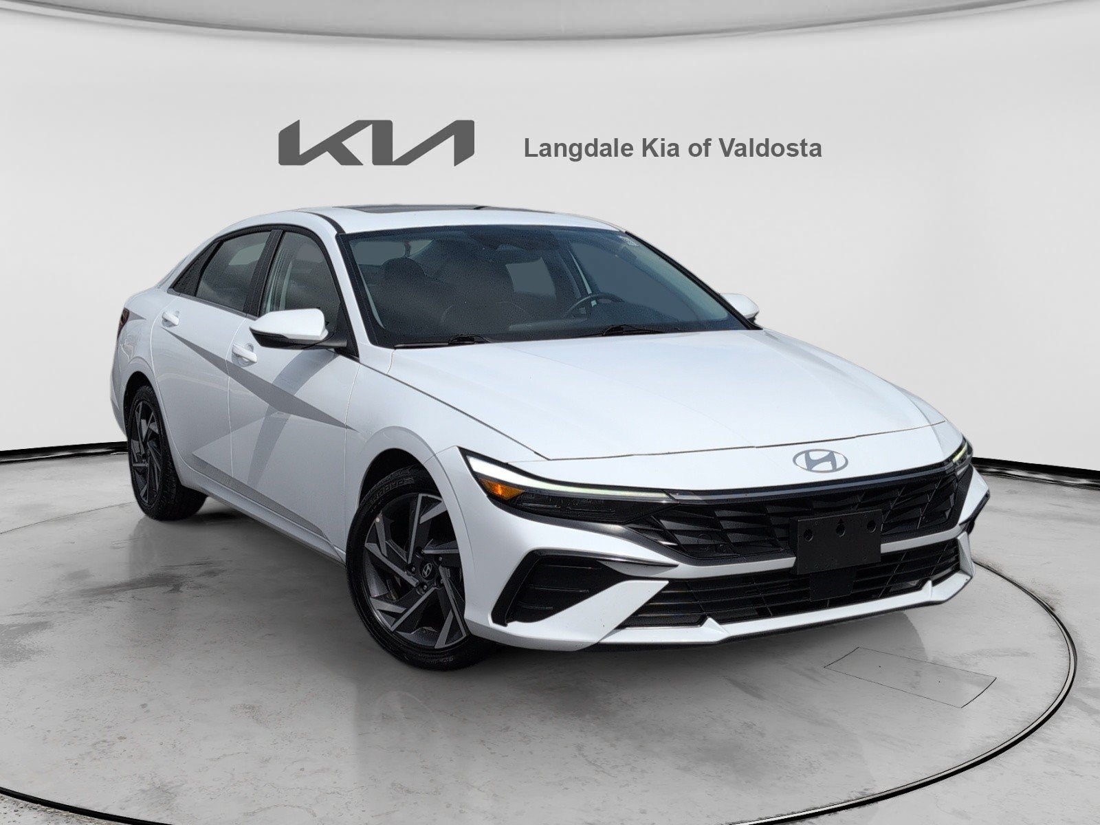 Used 2025 Hyundai Elantra Limited