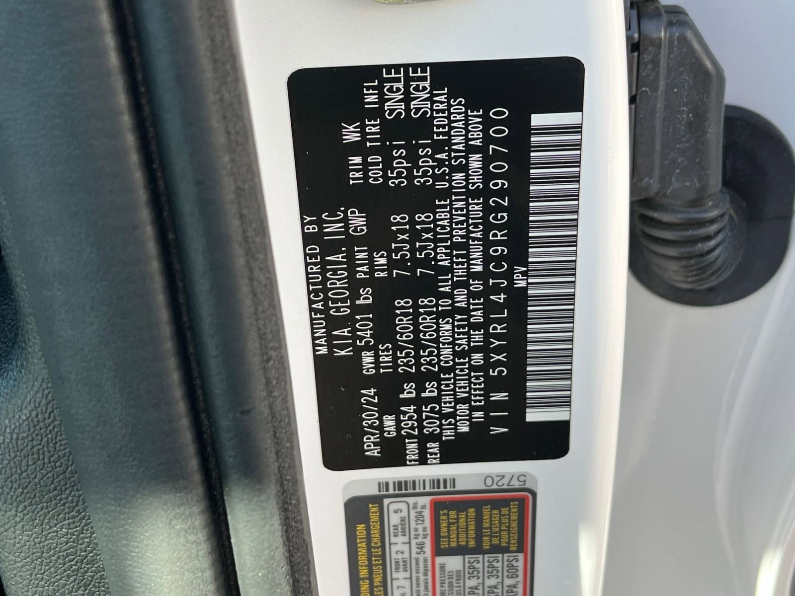 Used 2024 Kia Sorento S image 30