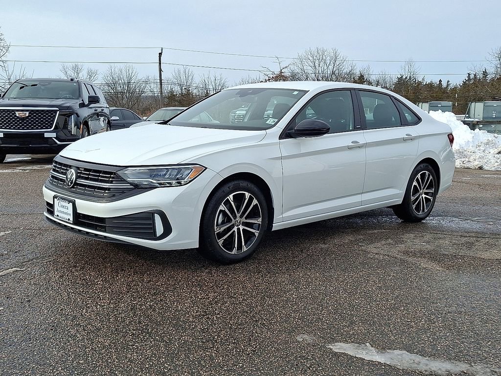 Used 2023 Volkswagen Jetta Sport image 7
