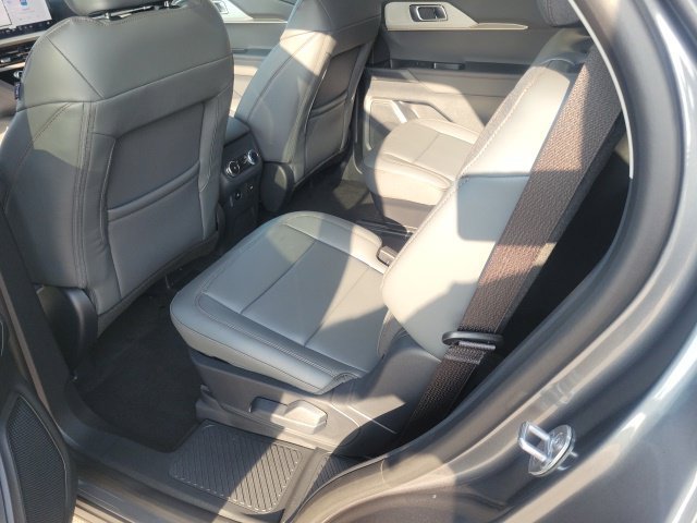 New 2026 Ford Explorer Active w/ Active Comfort Package AWD/4WD image 13