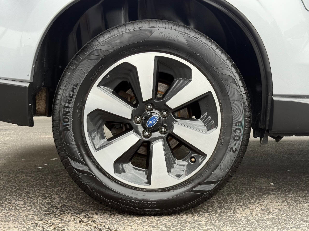 Used 2018 Subaru Forester 2.5i Premium image 11