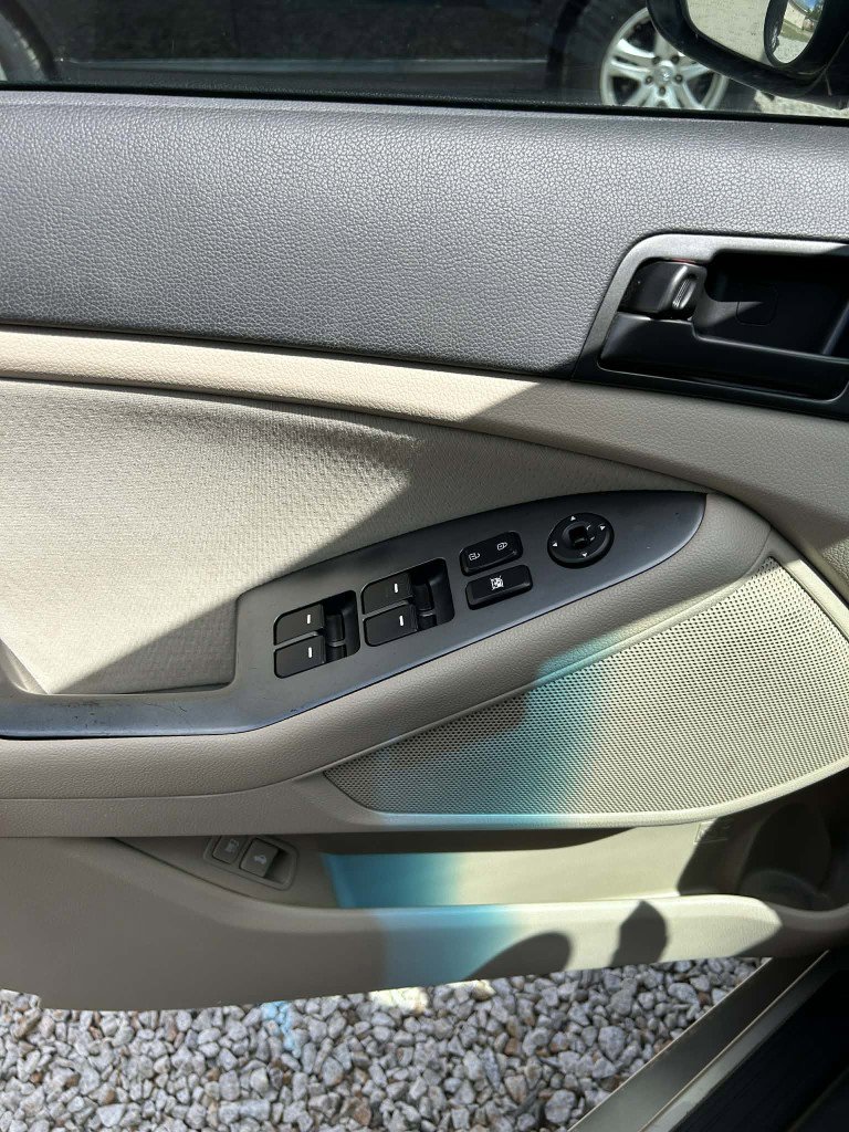 Used 2013 Kia Optima LX w/ Convenience Pkg image 16