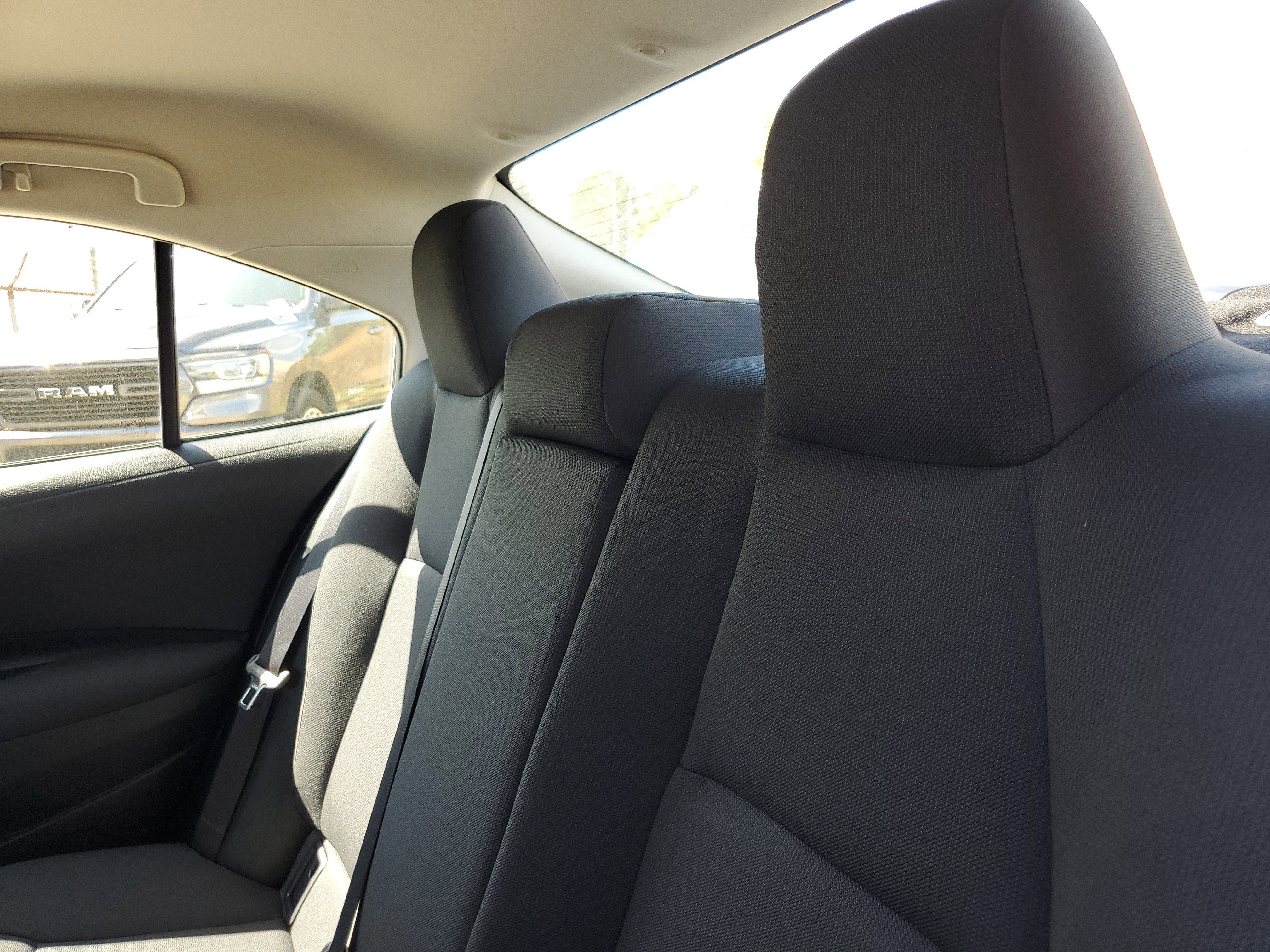 Used 2025 Toyota Corolla LE image 9