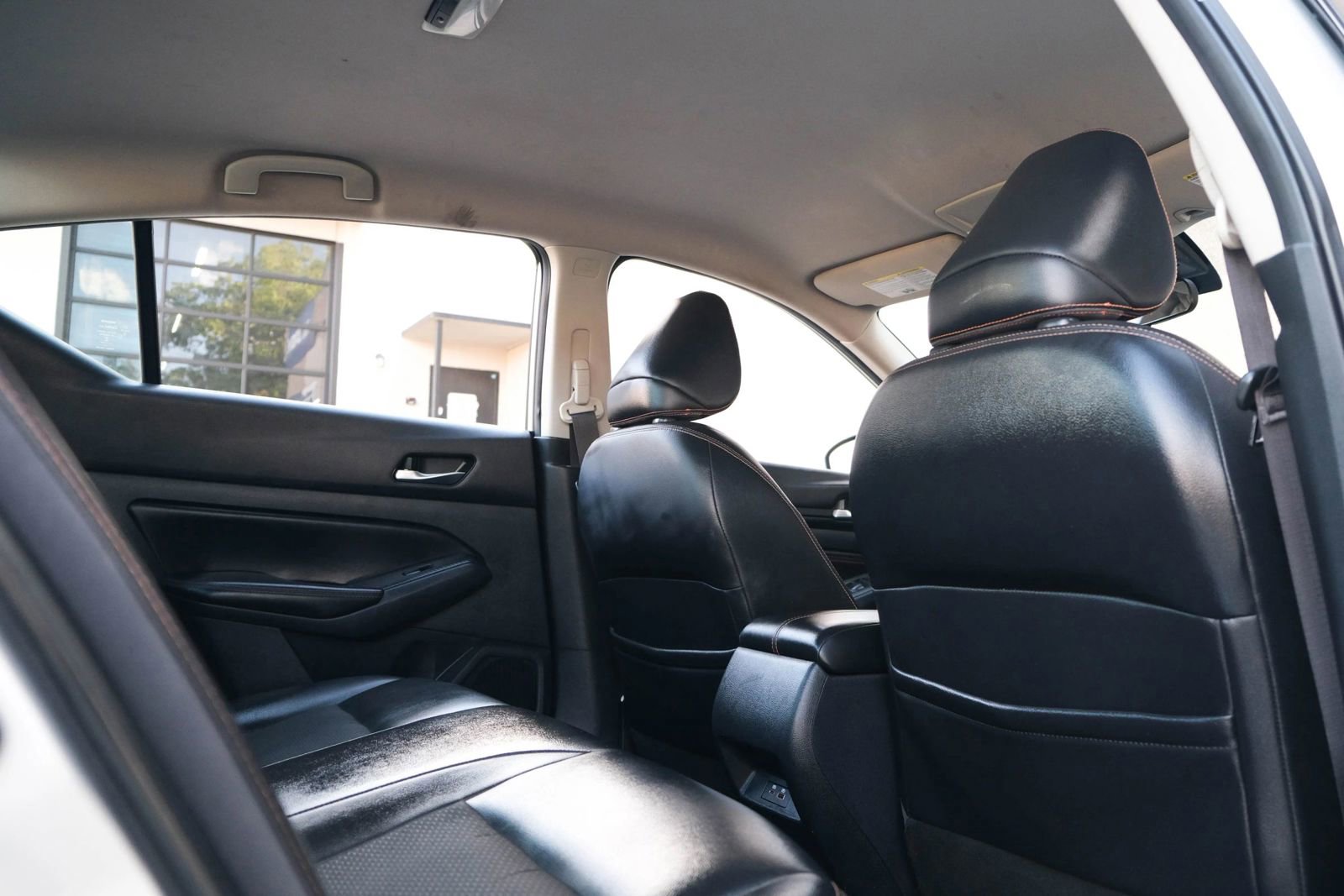 Used 2020 Nissan Altima 2.5 SR FWD image 28