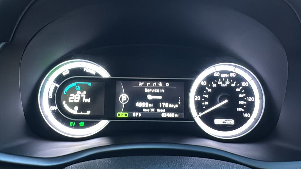 Used 2017 Kia Niro EX image 14