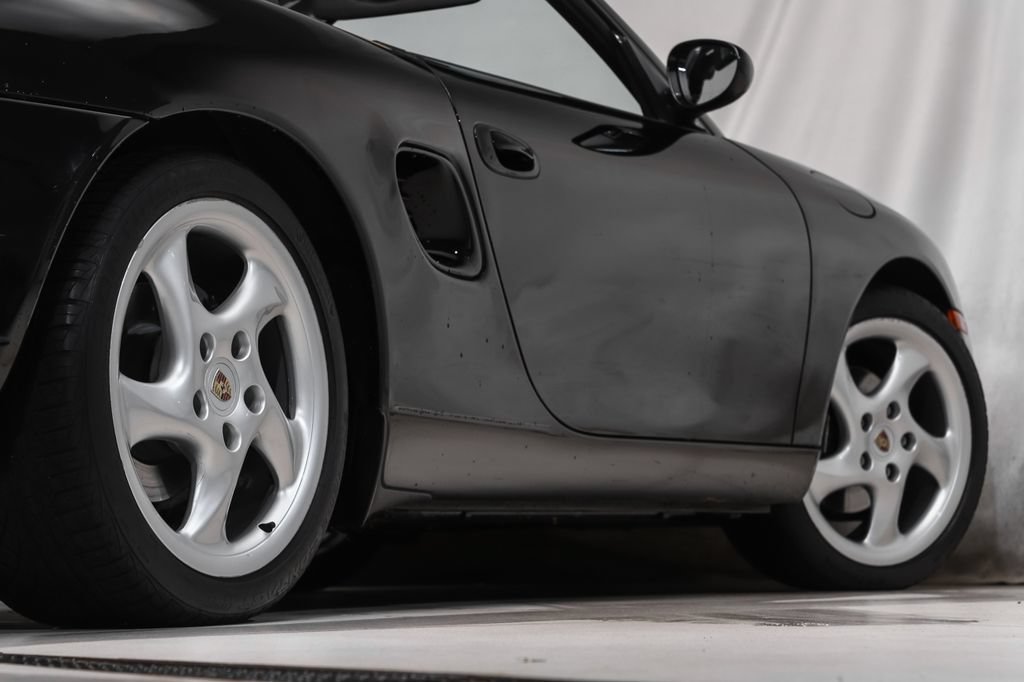 Used 1999 Porsche Boxster RWD image 17