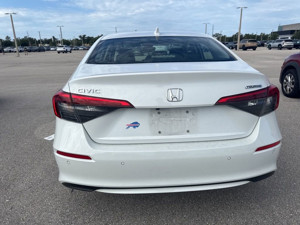 Used 2022 Honda Civic Touring image 5